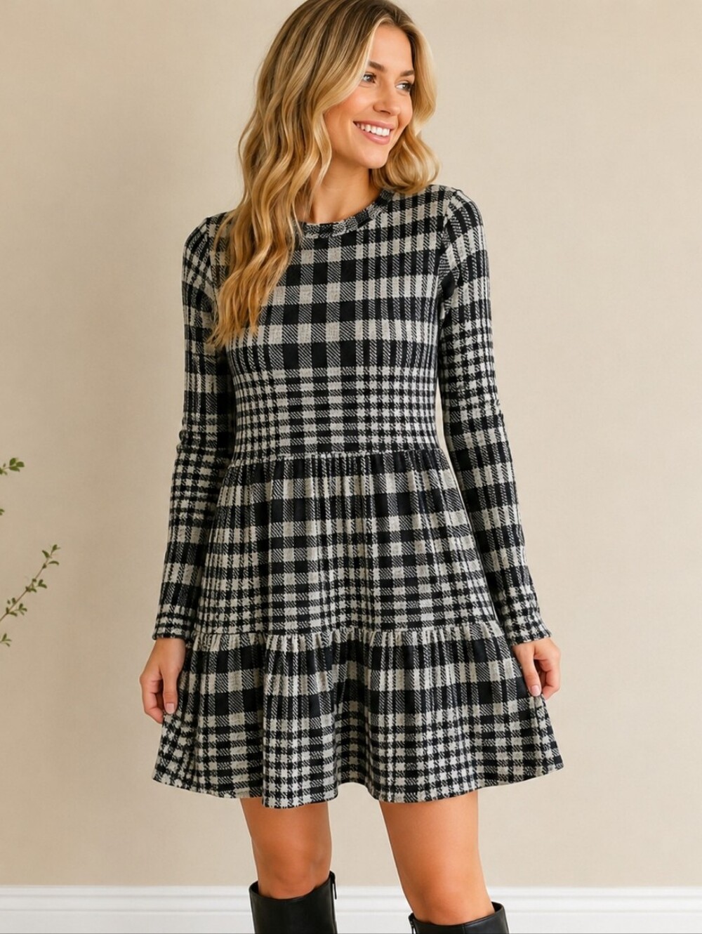 Zara Black & Cream Plaid Tiered Knit Mini Dress Long Sleeve Size Small